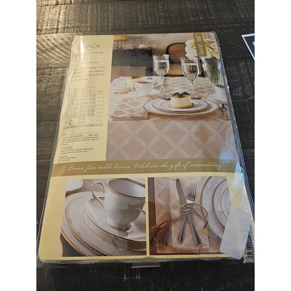 Lenox Laurel Leaf Tablecloth 90 Inch Round New - Picture 4 of 6